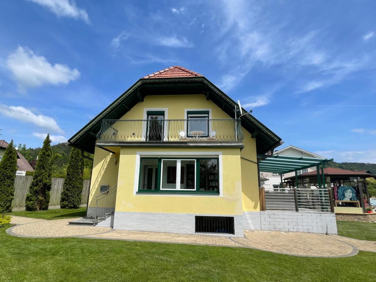 Apartment Schlossbergblick Griffen Exterior foto